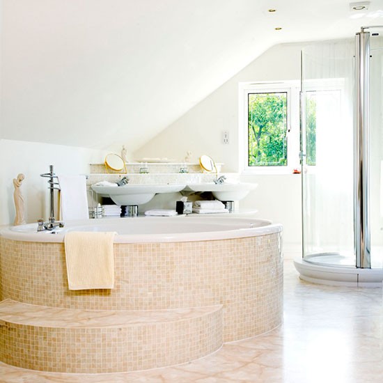 idée-salle-de-bains-moderne-bain à remous-rond-douche-cabine
